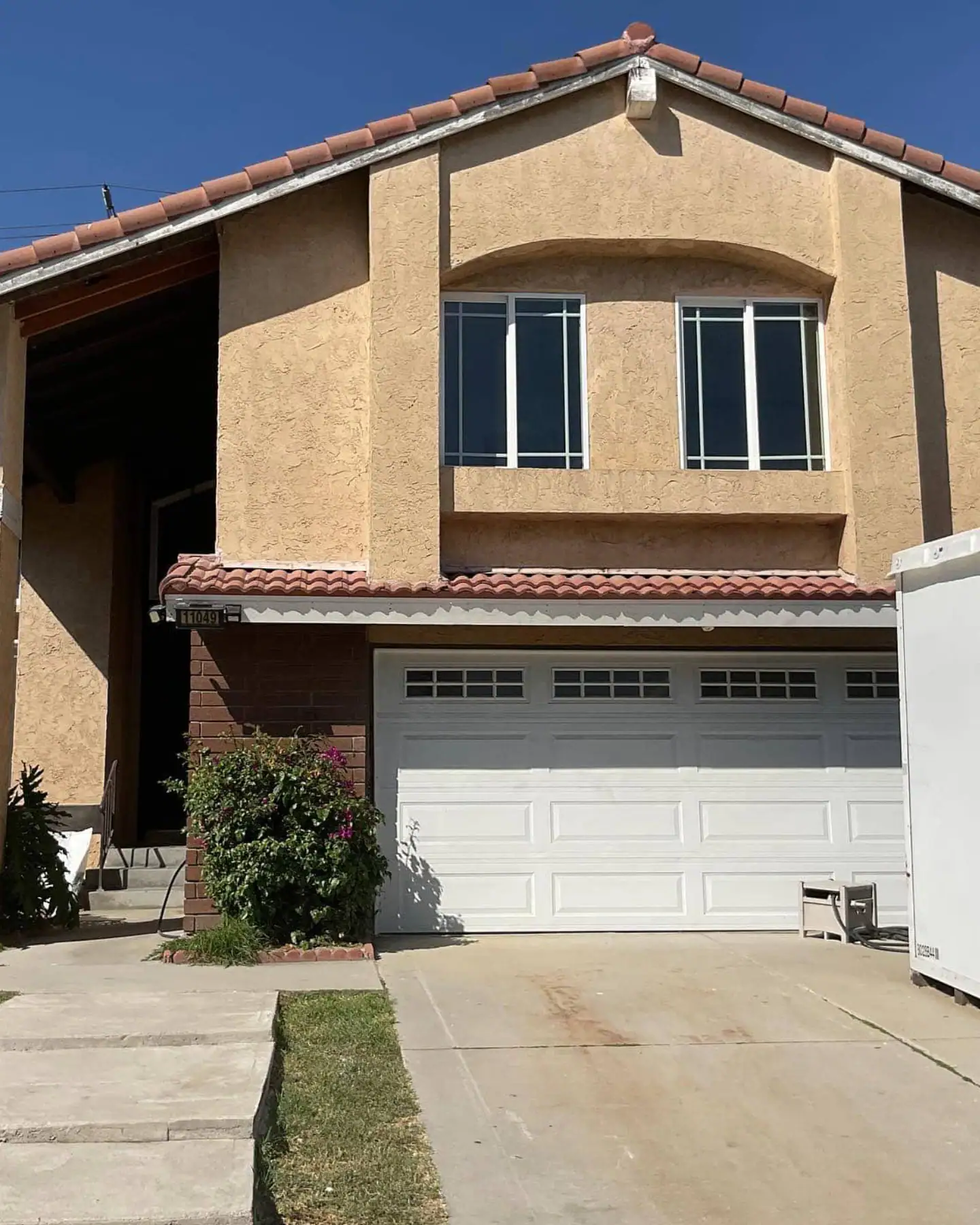 before-exterior-painting-Rancho-Palos-Verdes